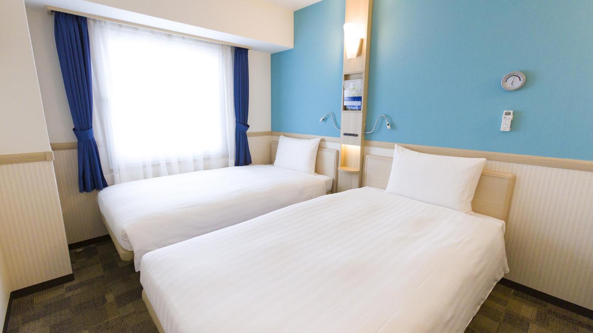 Toyoko Inn Odawara Eki Higashi Guchi Ruang foto