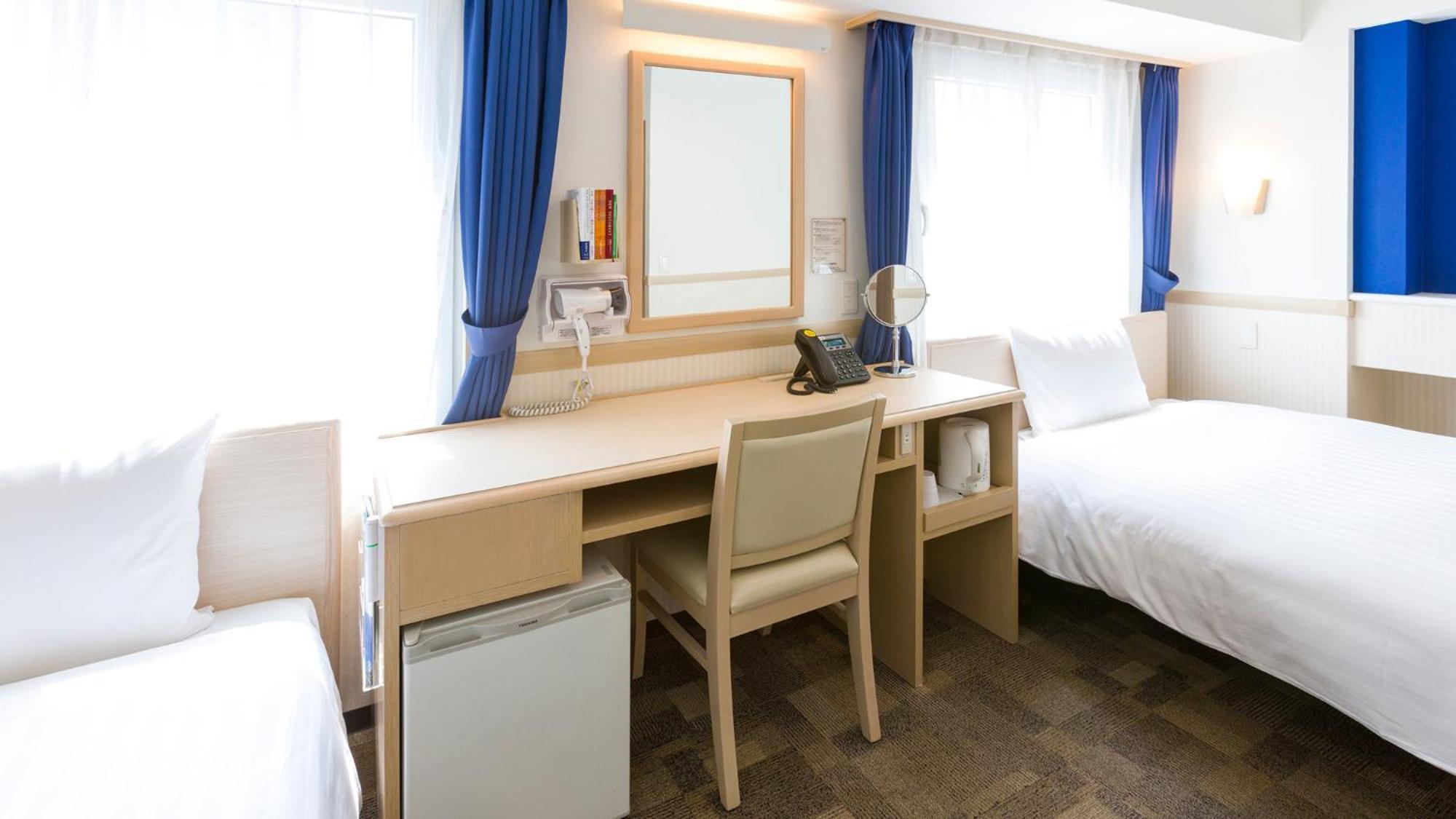 Toyoko Inn Odawara Eki Higashi Guchi Ruang foto